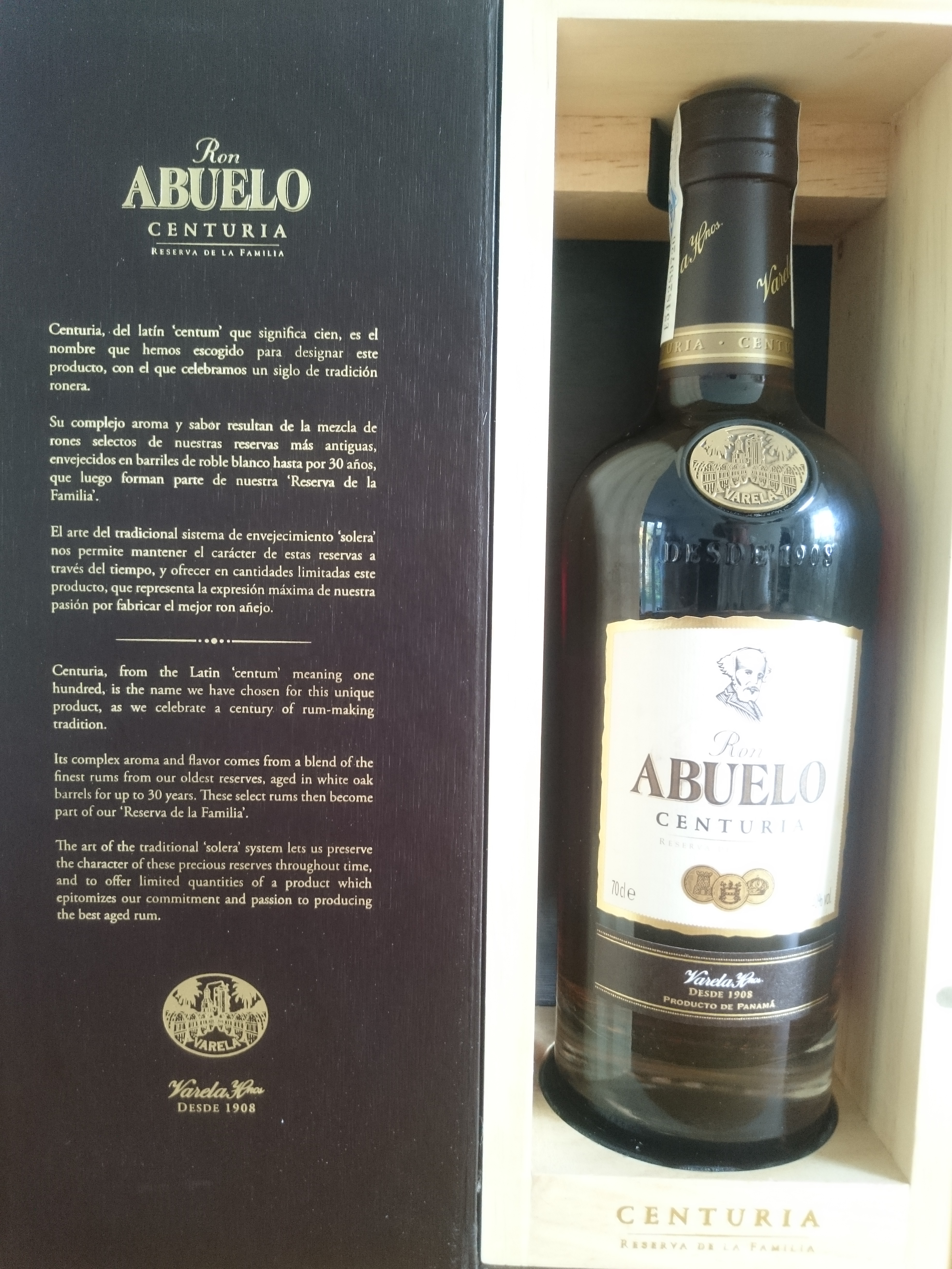 Ron Abuelo Centuria – RumShopBoy.com