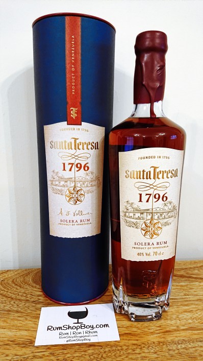 Santa Teresa 1796: Box and Bottle